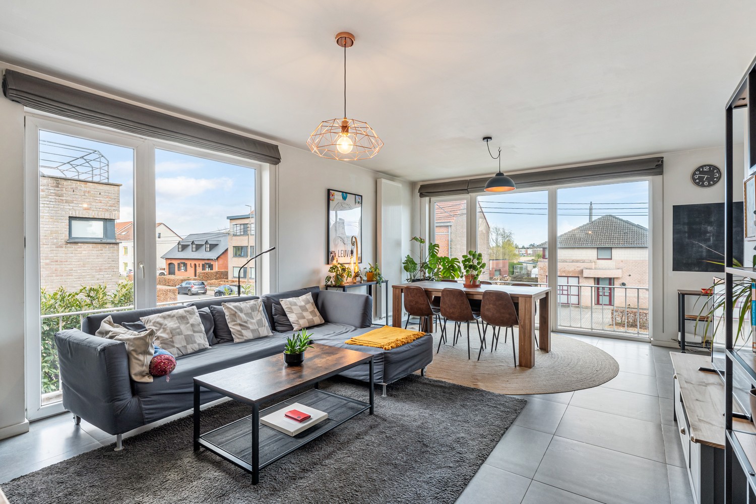 Gerenoveerd en lichtrijk appartement met 2 mooie slaapkamers, een ruim terras en een garagebox te Herent! - foto 3