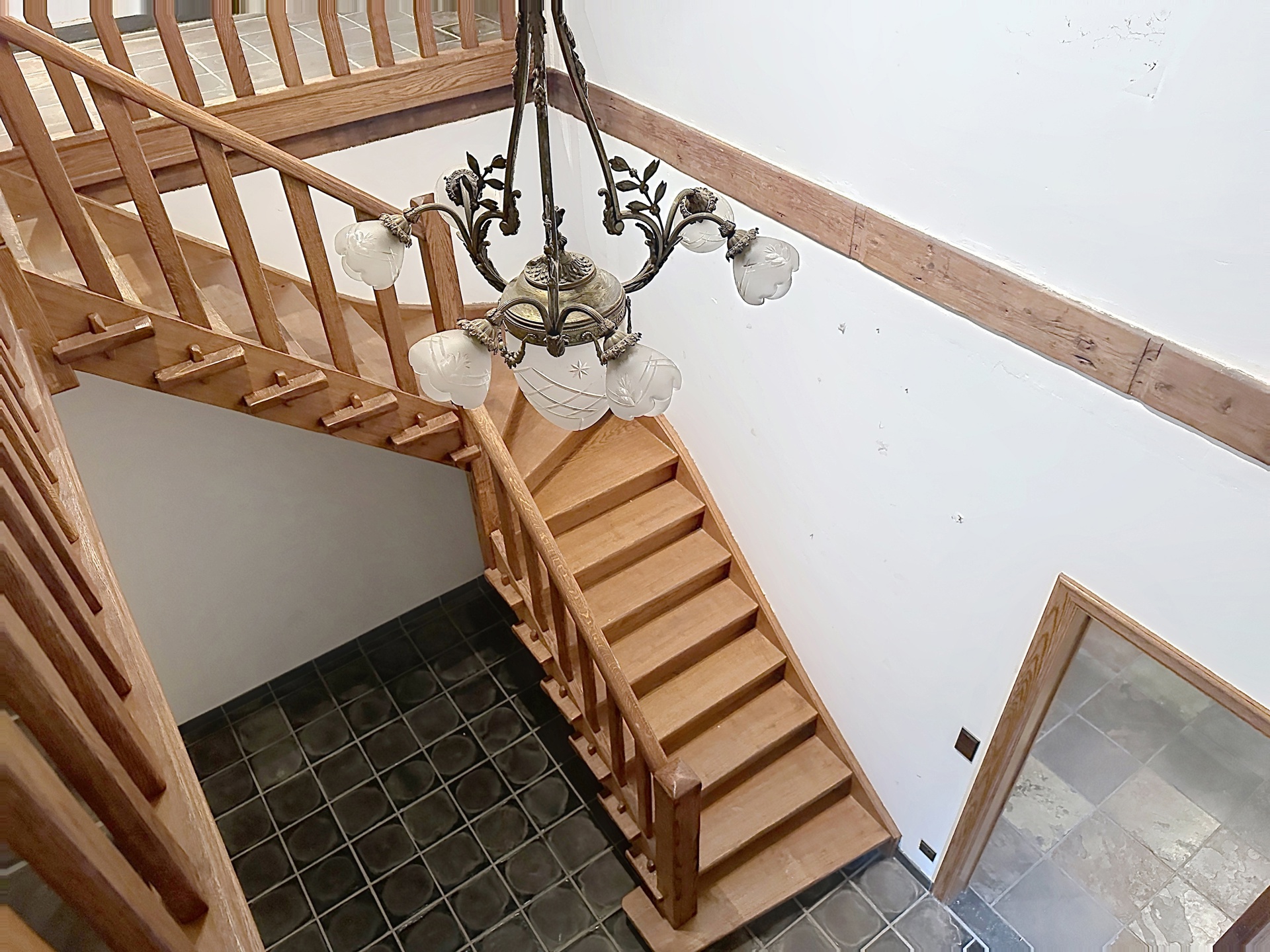 Villa met karakter in de residentiële wijk Zevenbergen - foto 4