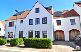 *** QUICK SALE MET BIEDPRIJS VANAF 470.000 EUR *  Kijk -en bieddagen 7, 8 en 9 mei (enkel op afspraak) - ** www.tamboerijnstraat43.be **  Rustig...