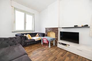 DIEGEM, sur une parcelle de 10 ares, charmante maison de ± 175m² avec garage.Au rez-de-chaussée : * Hall d'entrée * Living/ salle à manger de ± 34m²...