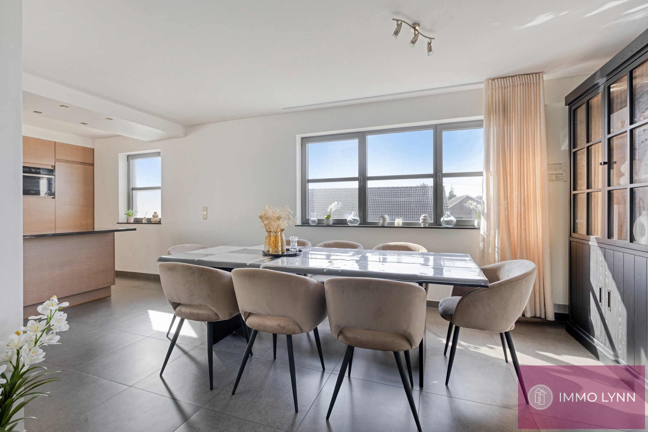 Ruime &amp; gunstig gelegen woning (van 2008) met 3 slaapkamers! - foto 5