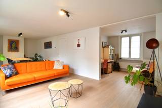 Deze charmante alleenstaande woning ligt in een rustige en aangename buurt, in het hartje van Kuurne.Scholen, winkels, sportaccommodaties en openbaar...