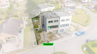 Een unieke kans om deze leuke woning te kopen op een fantastische en uiterst rustige ligging te Oostduinkerke (palend aan de WITTE BURG en de...