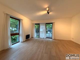 Bent u op zoek naar een instapklare en volledig gerenoveerde woning op een centrale locatie? Deze charmante driegevelwoning is ideaal gelegen...