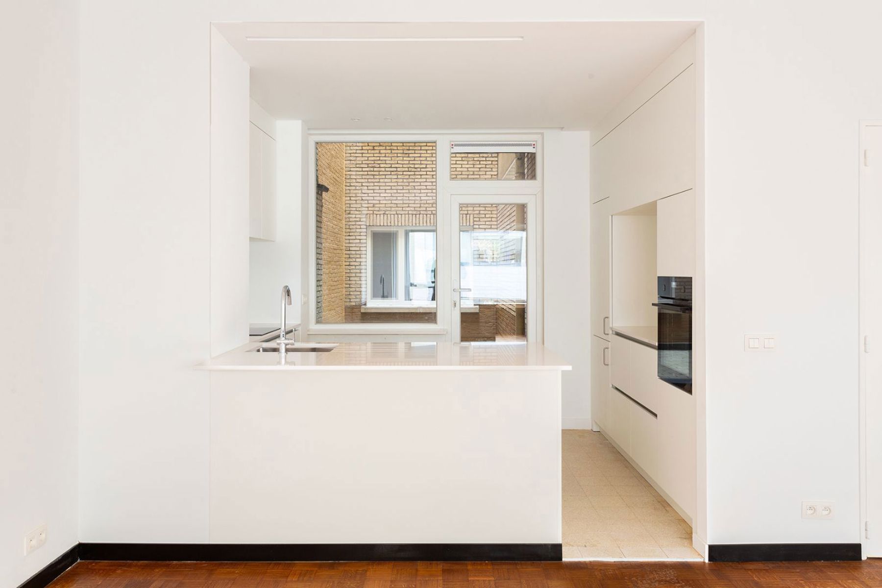 Apartment for rent in Antwerp with 2 bedrooms - photo 2