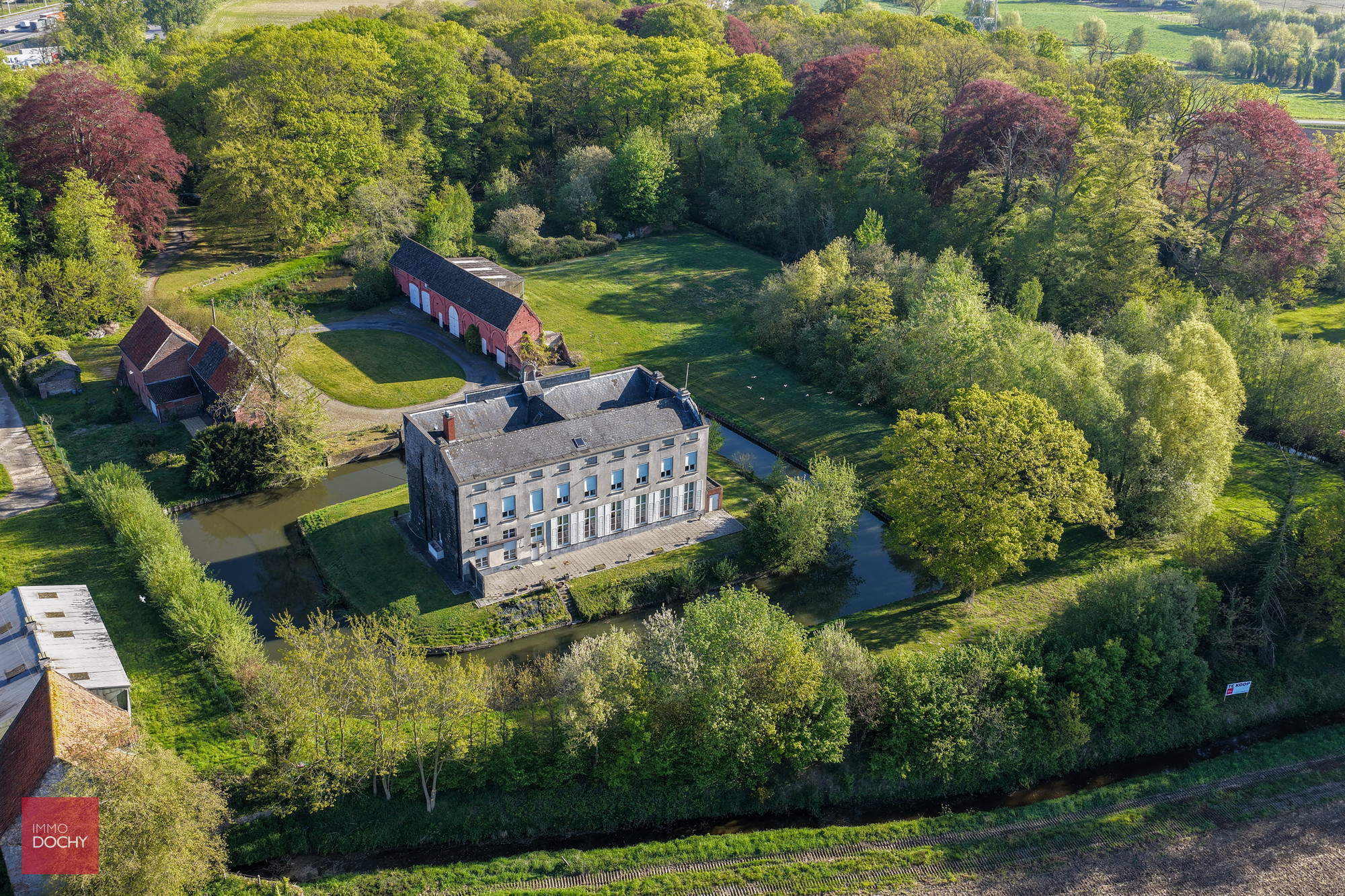 Omwald kasteeldomein op ca. 4,4ha - foto 5