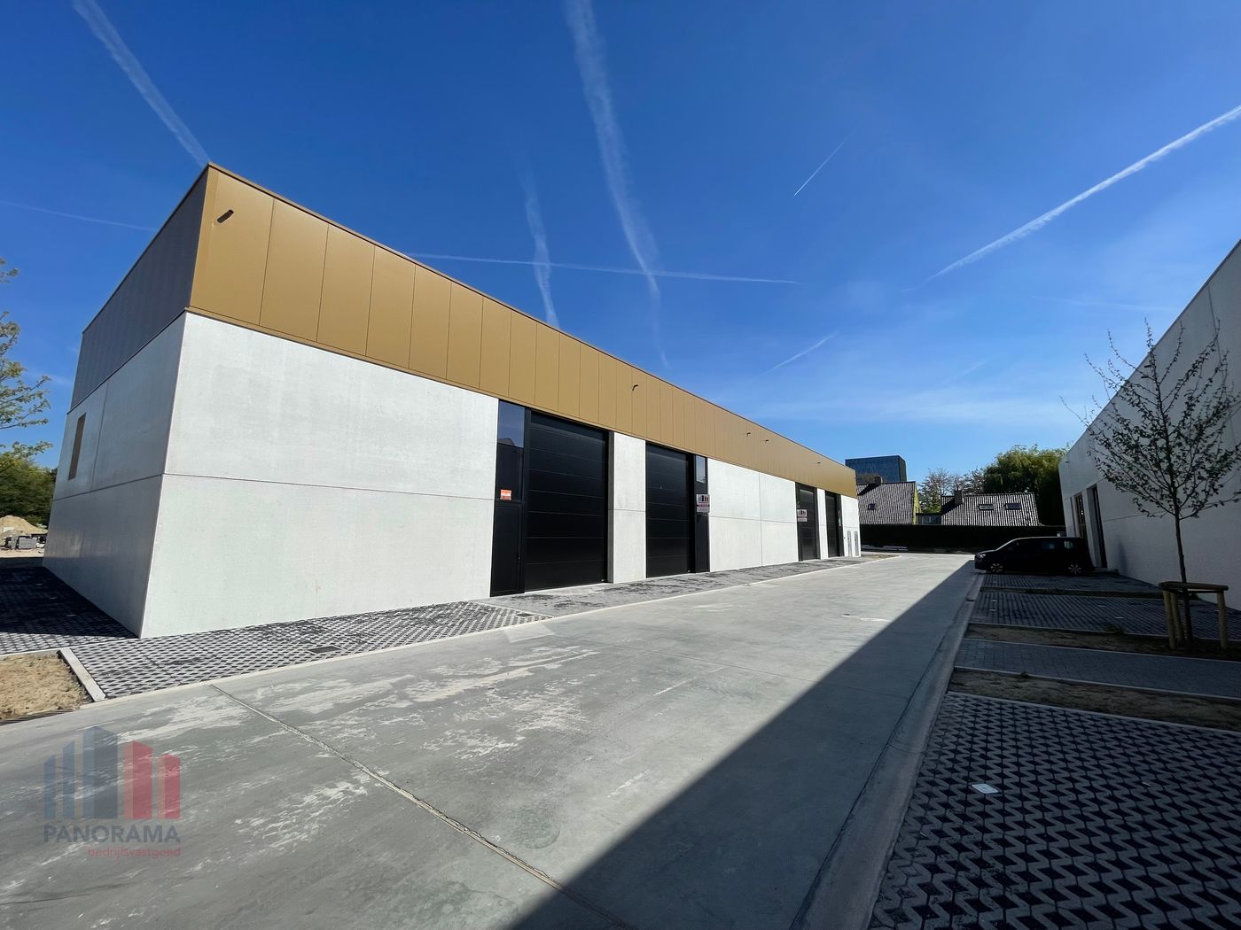 Nieuwbouw KMO-unit van 227 m² nabij de E403 - photo 1