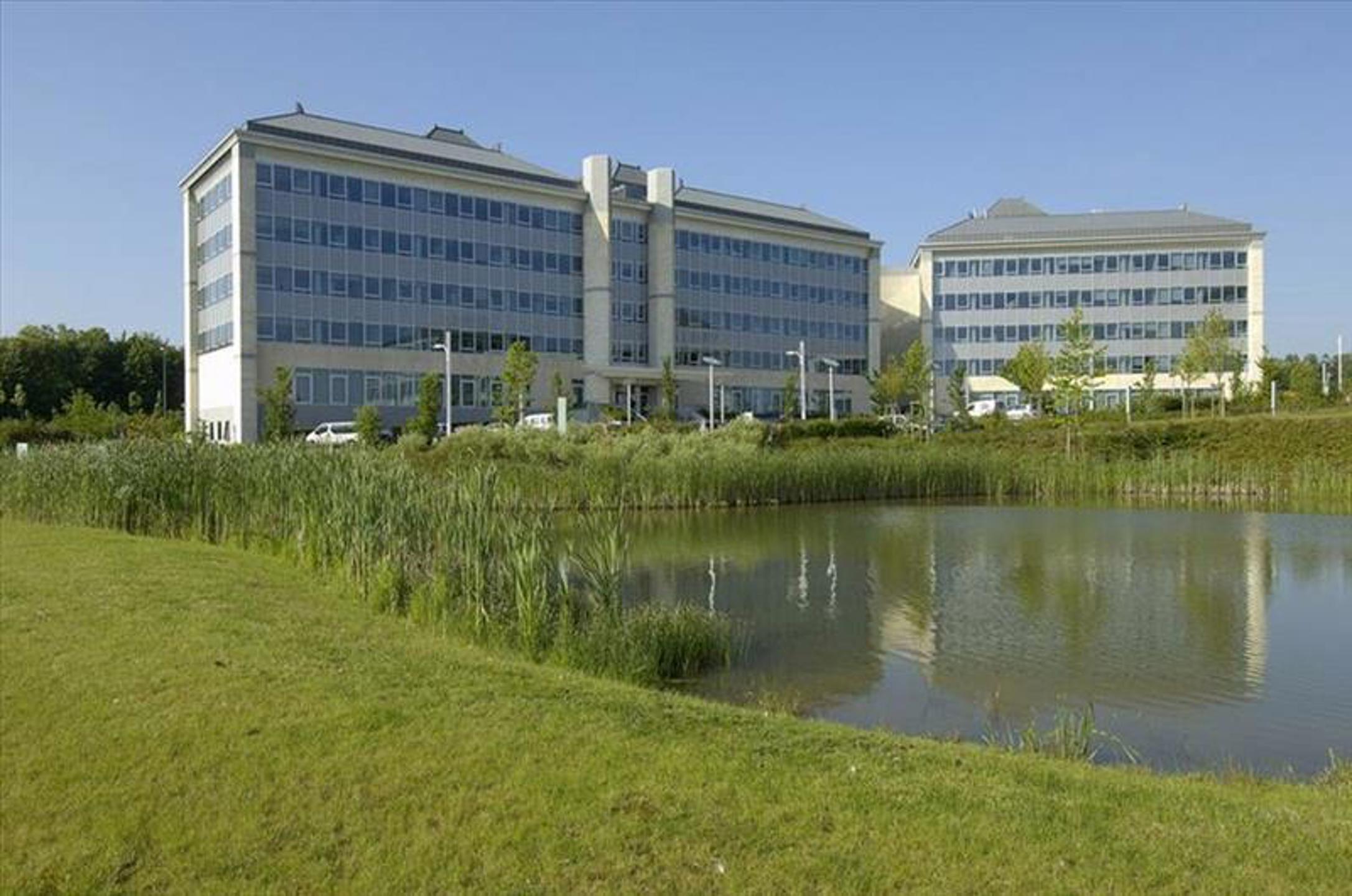 Kantoren in een aangenaam bedrijvenpark - foto 1