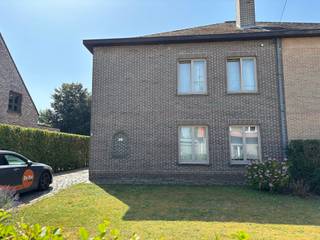 Maison à louer à Lede