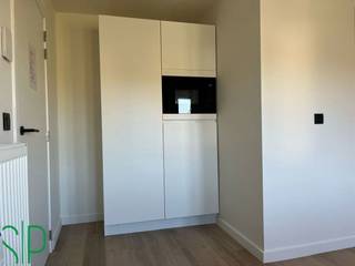 Volledig vernieuwde en bemeubelde studentenkamer in centrum Geel. (Kot 5)De studentenkamer bestaat uit een slaapkamer (bureau, bureaustoel,...