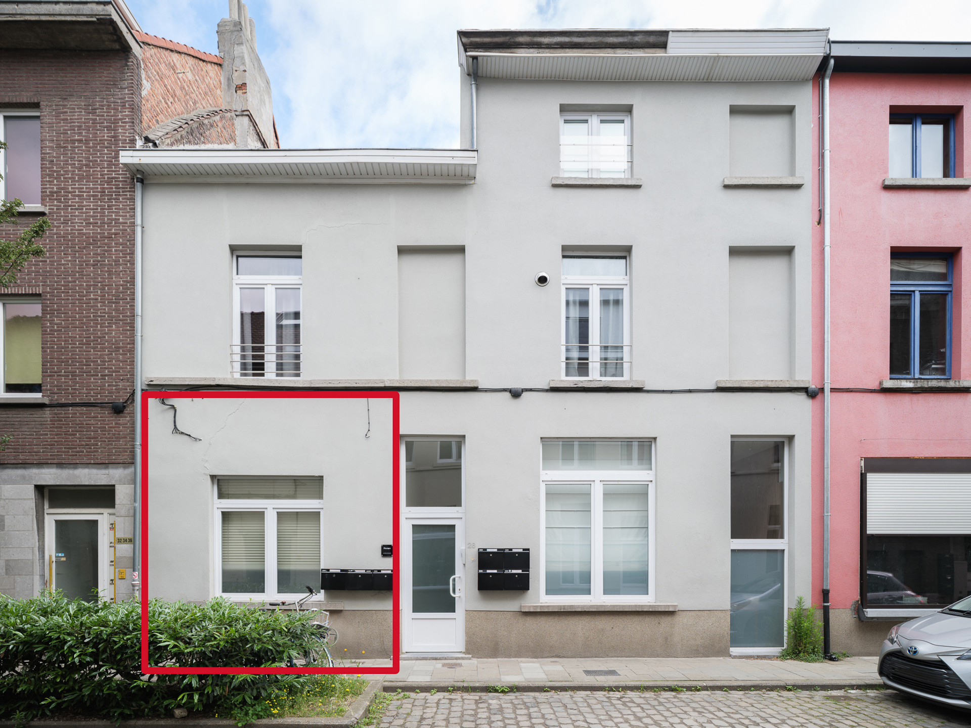 Recente instapklare 1-slaapkamerappartement vlakbij Coupure - foto 2