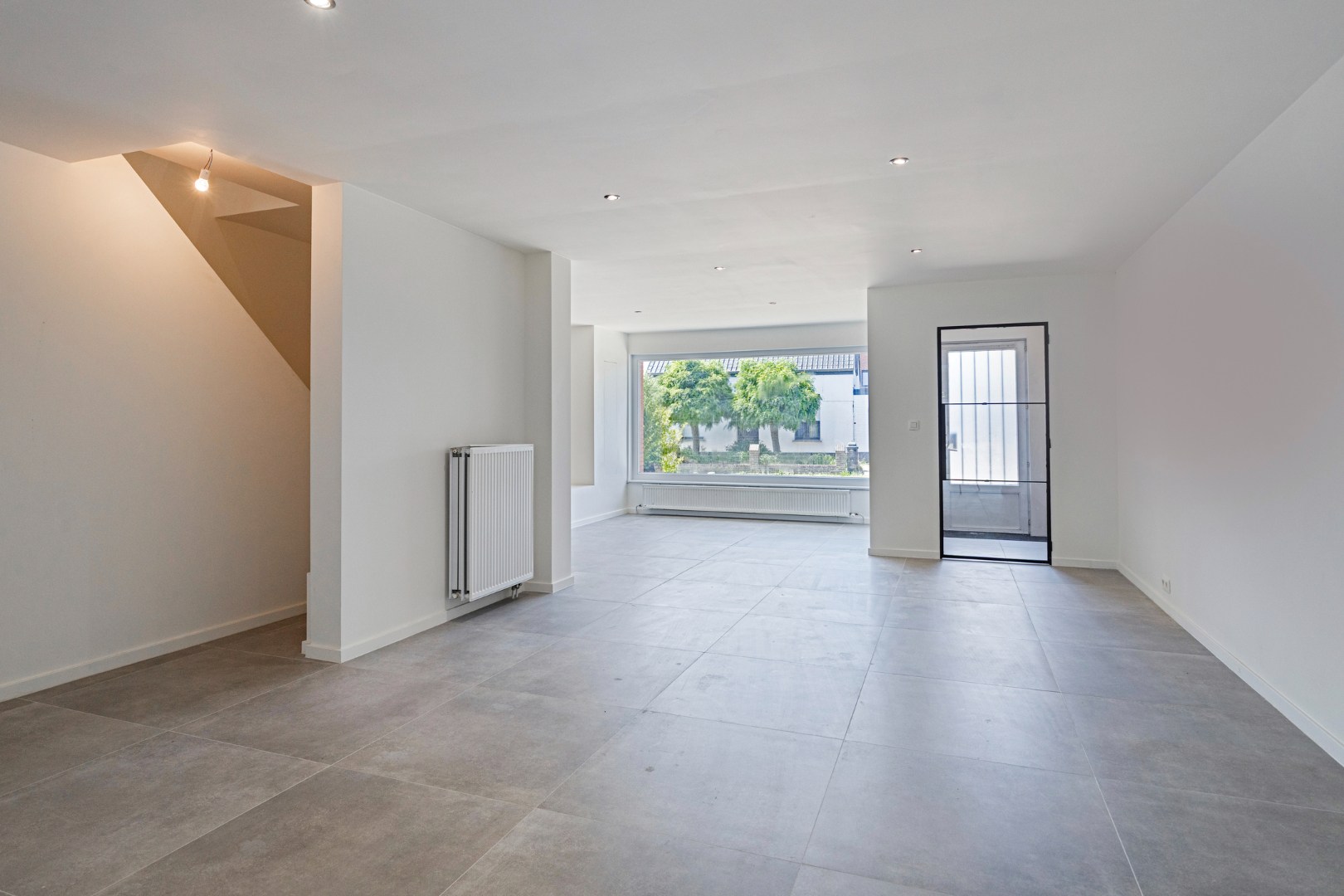 Woning met 5 slaapkamers, rustig gelegen in het centrum van OLV Olen ! - foto 5