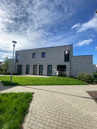 Appartement à louer à Brée