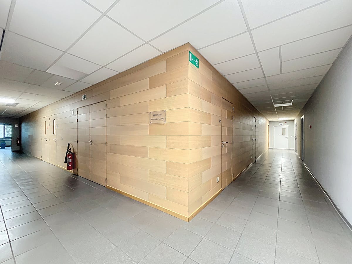 Bureaux à louer (96m² - 773m²) à Nazareth-De Pinte - photo 5