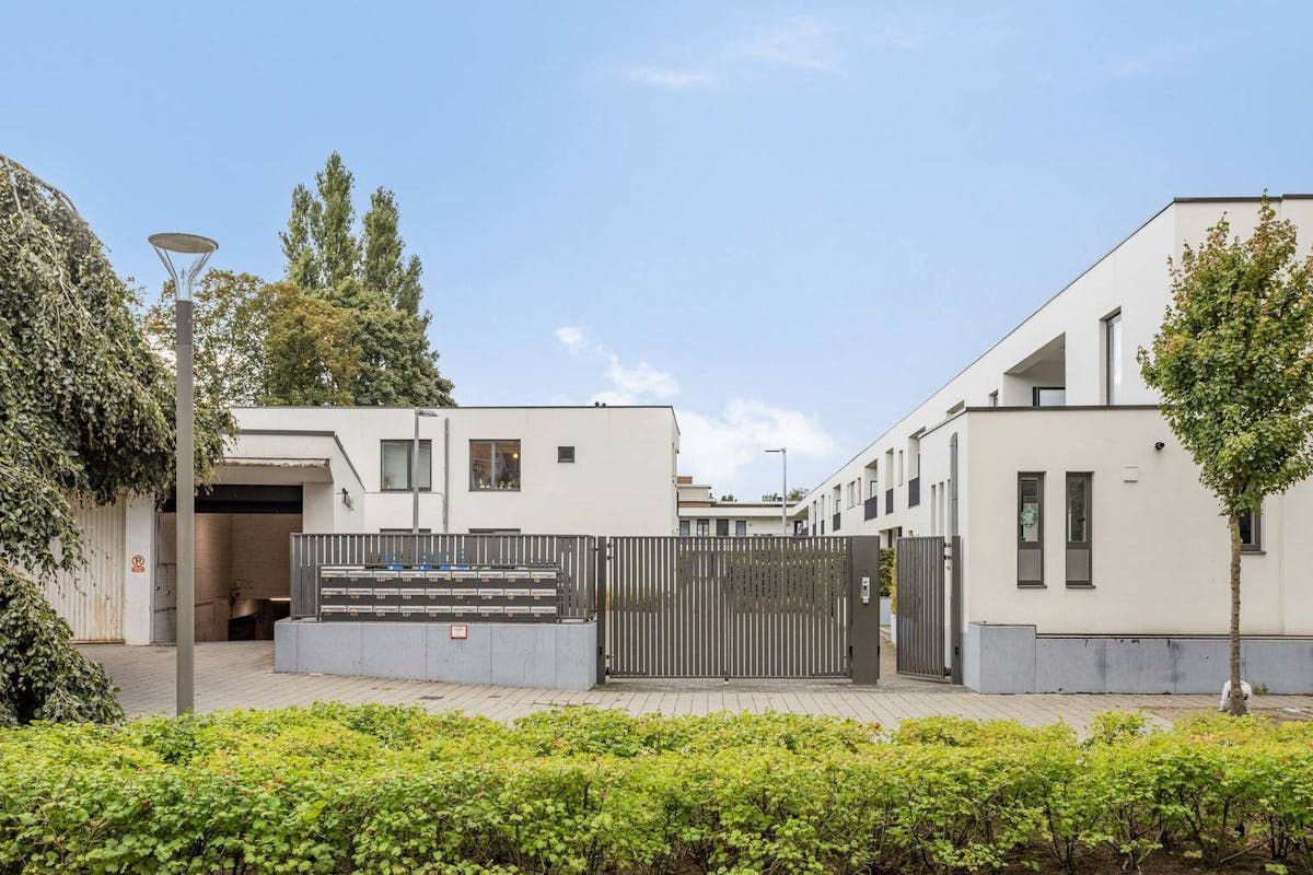 Appartement met 3 slaapkamers in afgesloten woonerf - foto 2