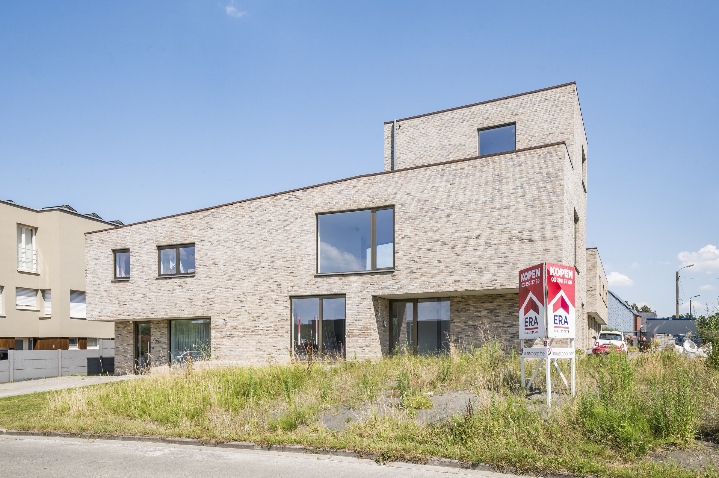 Hedendaagse halfopen nieuwbouwwoning - verder af te werken - foto 1