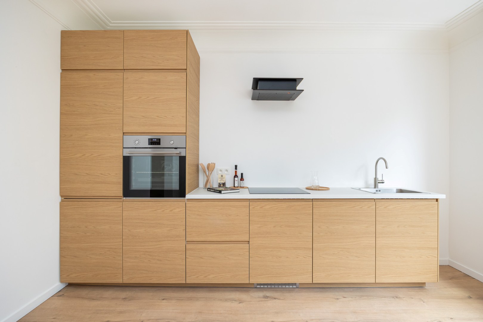 Gerenoveerd appartement met terras te Antwerpen! - foto 3