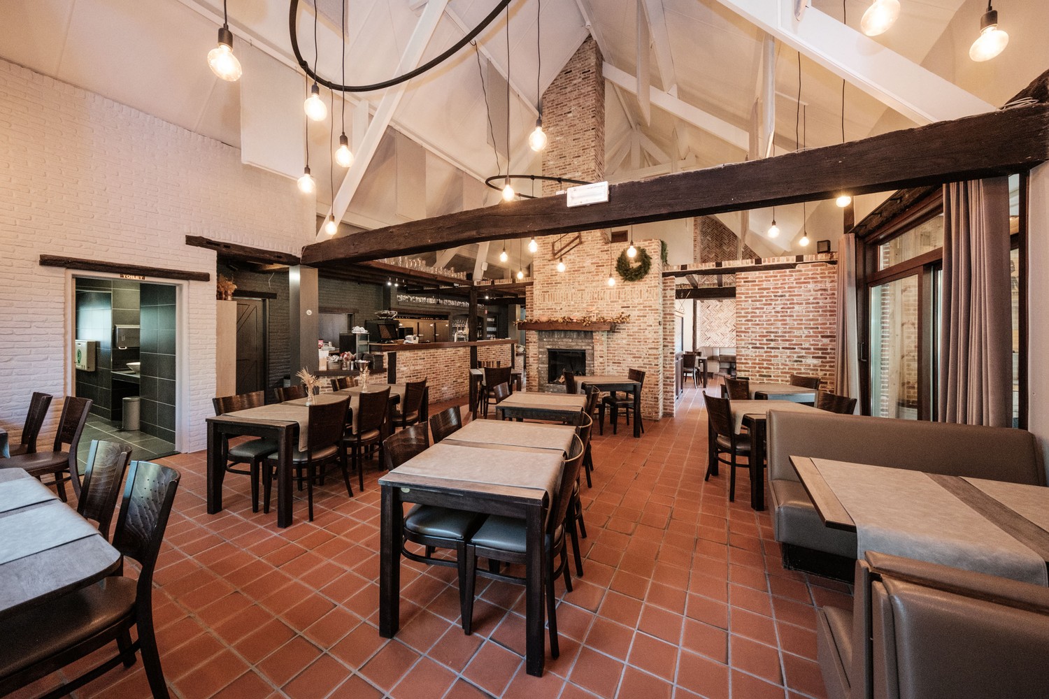 Taverne met woonst op toplocatie te koop - foto 5