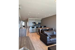  * Dit gerenoveerd appartement is gelegen op de 6e verdieping op de zeedijk!  * Zeer vlot bereikbaar en goed aangesloten op het openbaar vervoer...