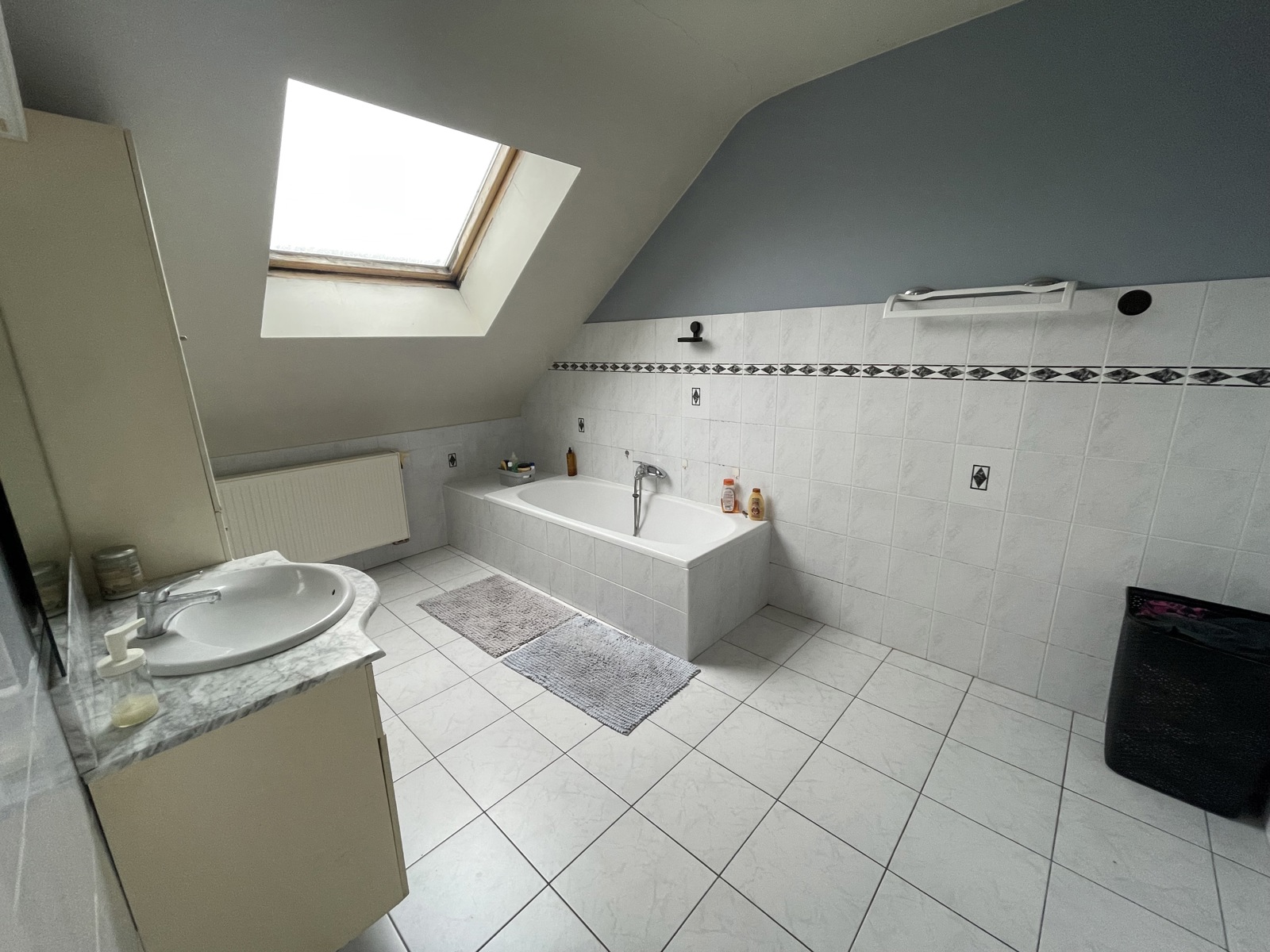 Ruim duplexappartement met garage in hart van Drieslinter - foto 5
