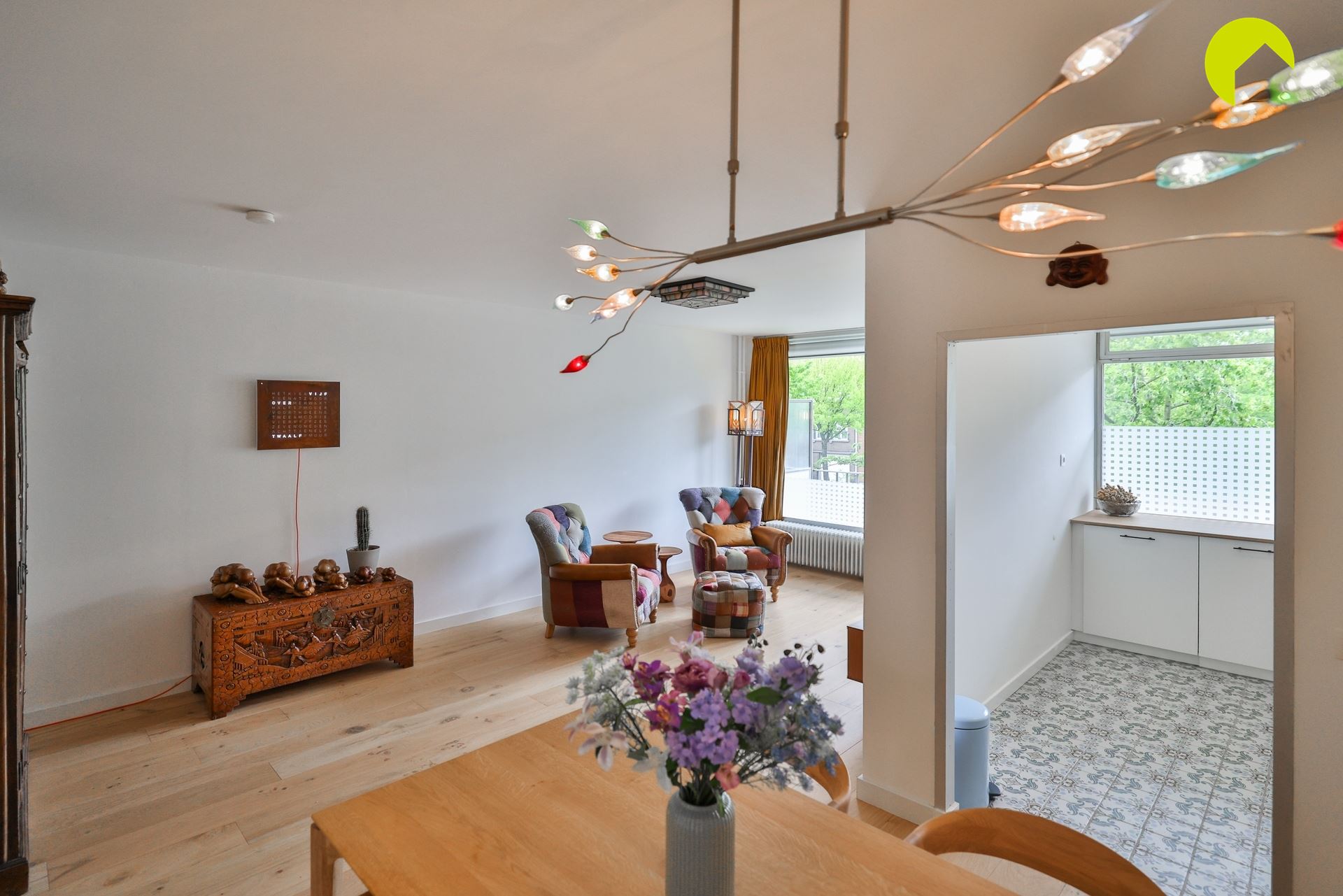 Charmant, totaal gerenoveerd appartement te koop - foto 4