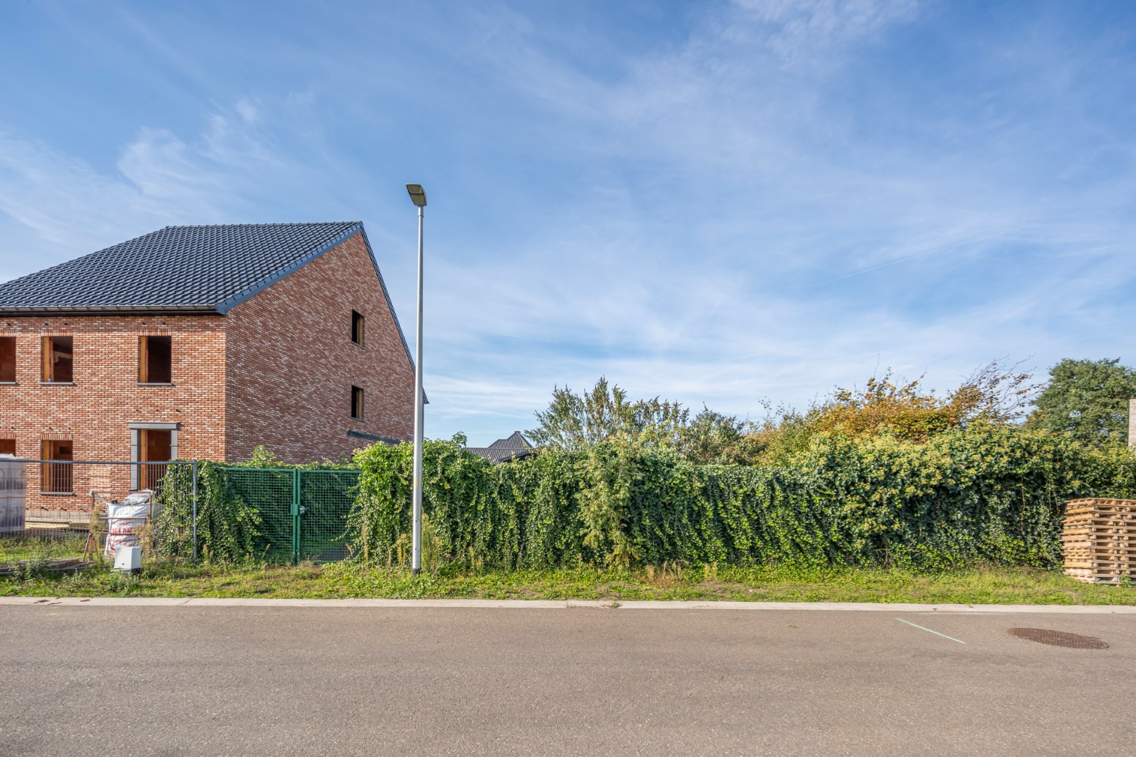 Land for sale in Heusden-Zolder - photo 1