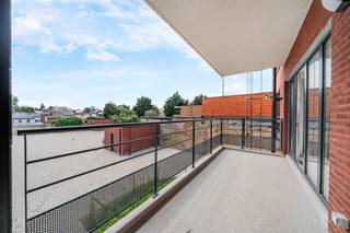 Apartment for sale in Courcelles