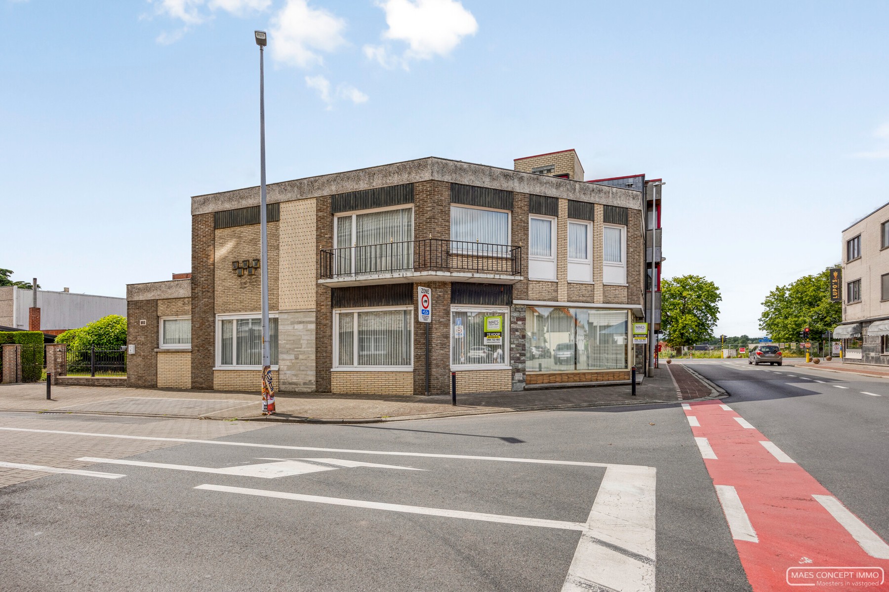 Handelsruimte met woning op topligging in Zulte - foto 1