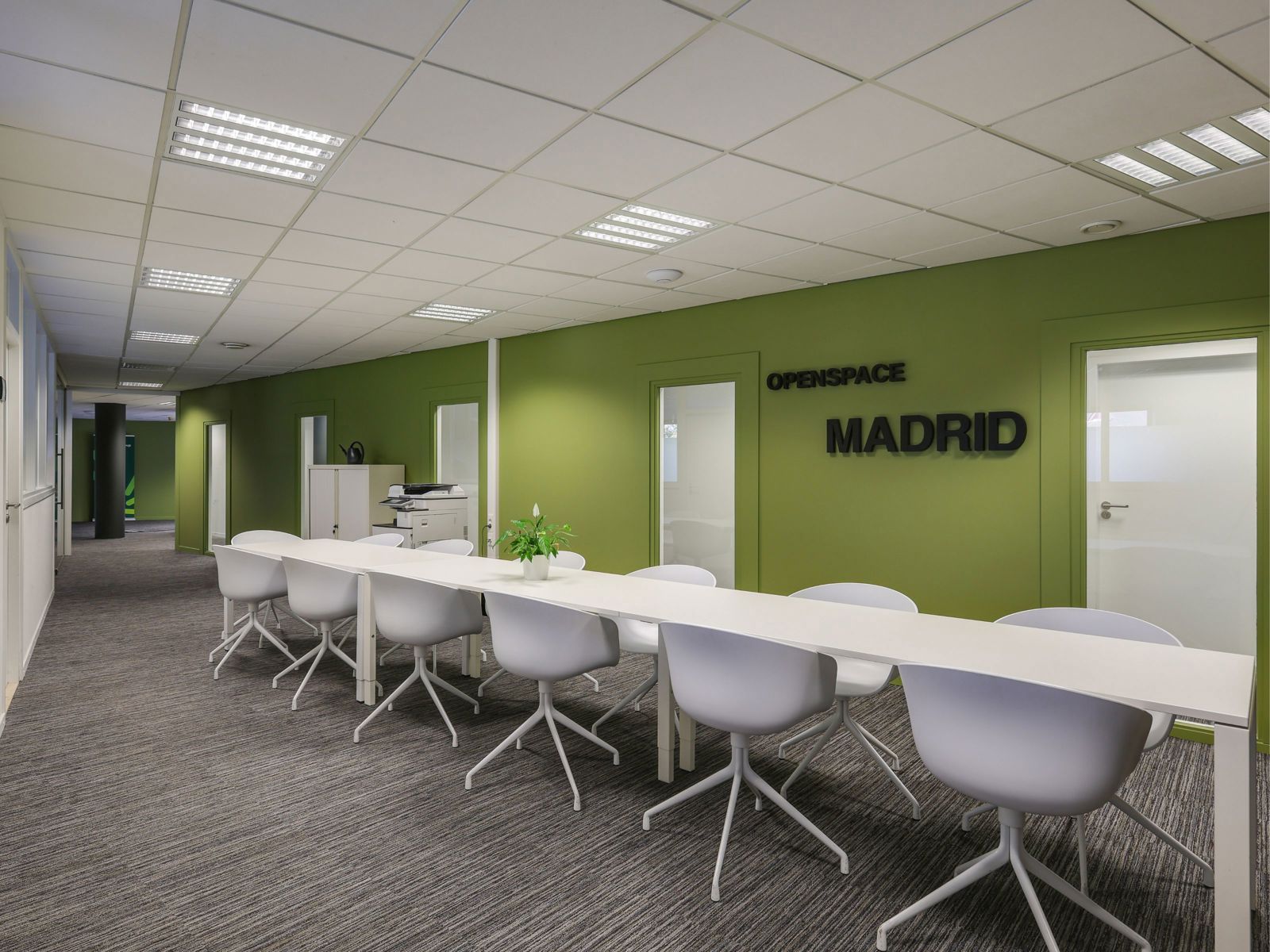 Te huur: compacte, professionele werkplek in Hasselt - foto 1