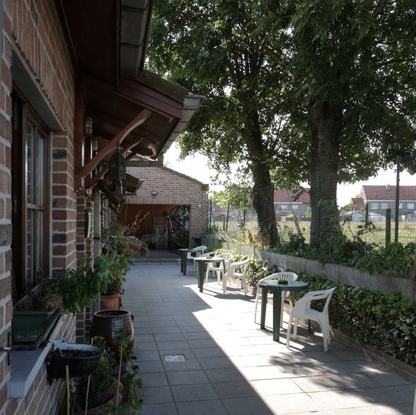 handelspand en vrij café 'Hotel Elckerlyck' met 6 kamers - foto 5