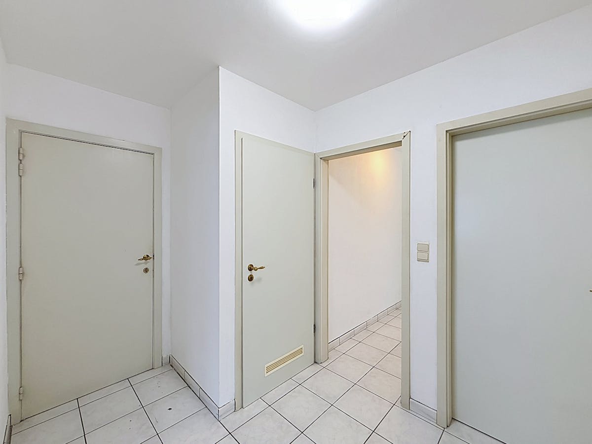Appartement à vendre à Ypres avec 2 chambres et garage - photo 5