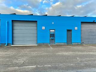 KMO UNIT 8C, 290m², te huur in Industriepark ‘Klein Gent’, strategisch gelegen bij de op- en afrit 21 Herentals-Industrie van de...