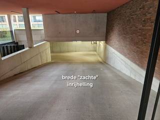 Ondergrondse staanplaats te huur aan de rand van centrum Aalst. Deze staanplaats P5 bevindt zich op verdieping -1 en is toegankelijk via een...