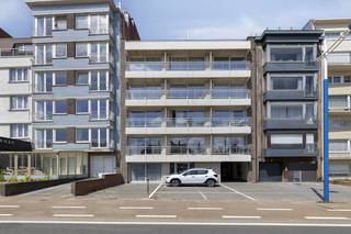 The Syci residence is located along the Koninklijke Baan in Koksijde, with a private parking space for sale at the back of the building. The...