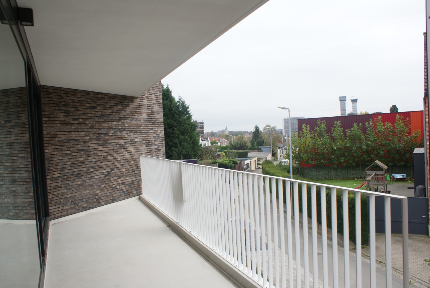 Energiezuinig 2-slaapkamerappartement met terras en parking te Heverlee! - photo 4