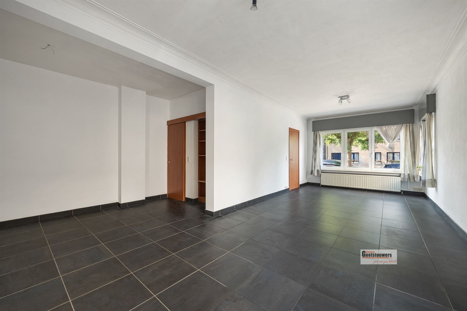 Half open bebouwing met 4 slpks en 2 garages - foto 3