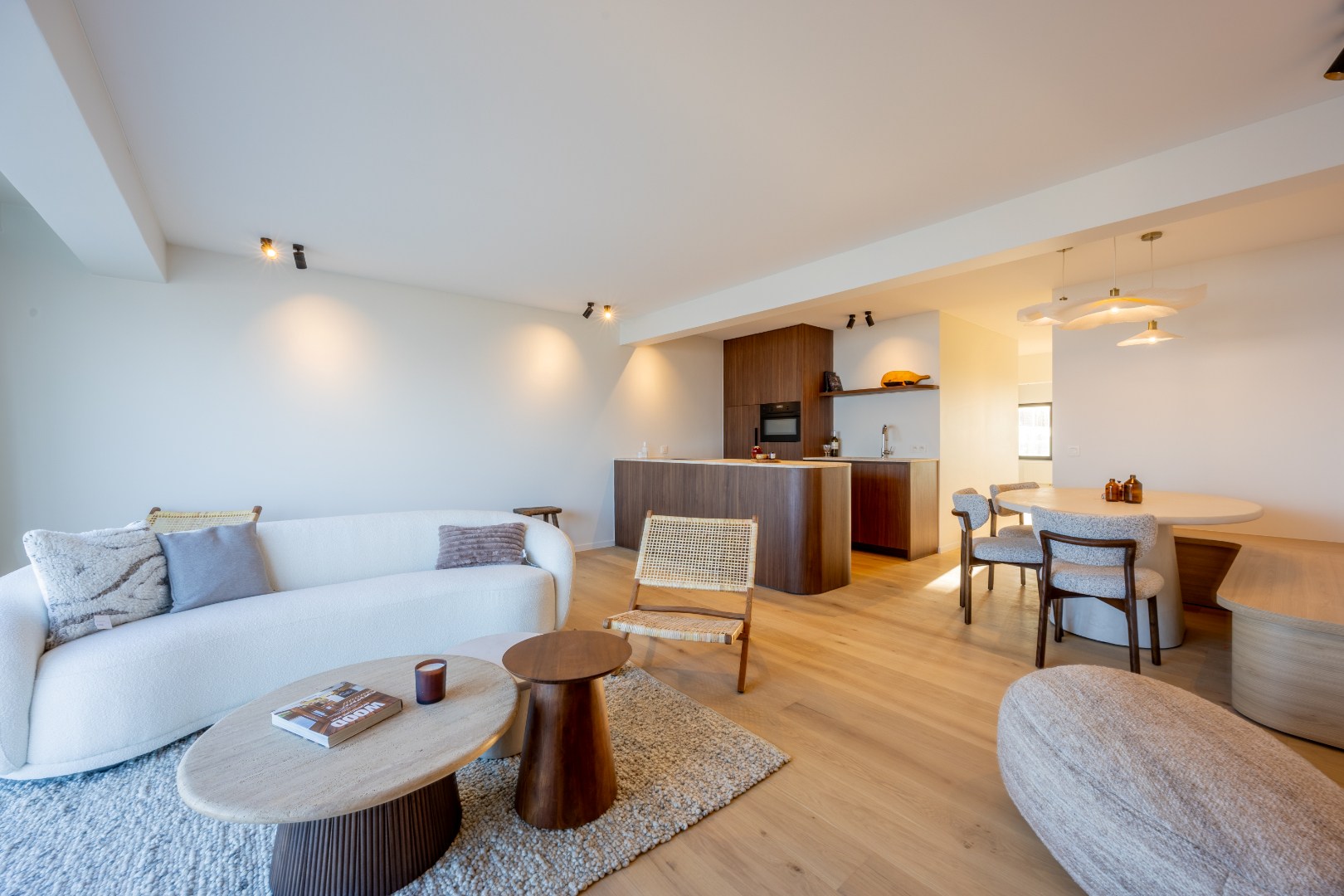 Luxueus afgewerkt appartement met frontaal zeezicht in het hartje van Sint-Idesbald - foto 5