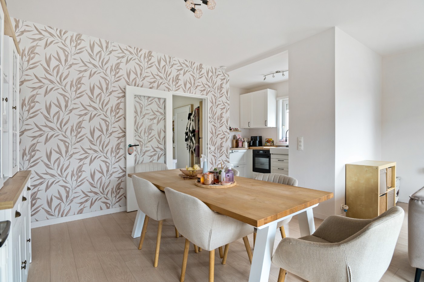 Instapklaar hoekapp. op 1e verd. met 2 slpk., balkon en garagebox - foto 5