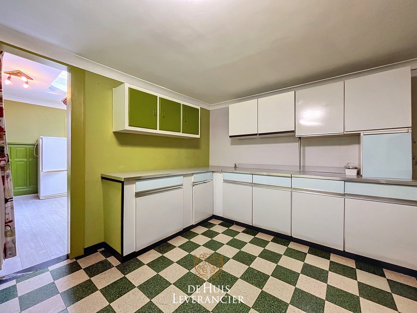 Leuke, te moderniseren woning met 3 slpks en grote tuin ! - foto 4