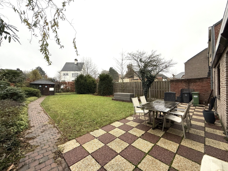 Instapklare halfopen woning met tuin nabij Sint-Pietersstation - foto 2