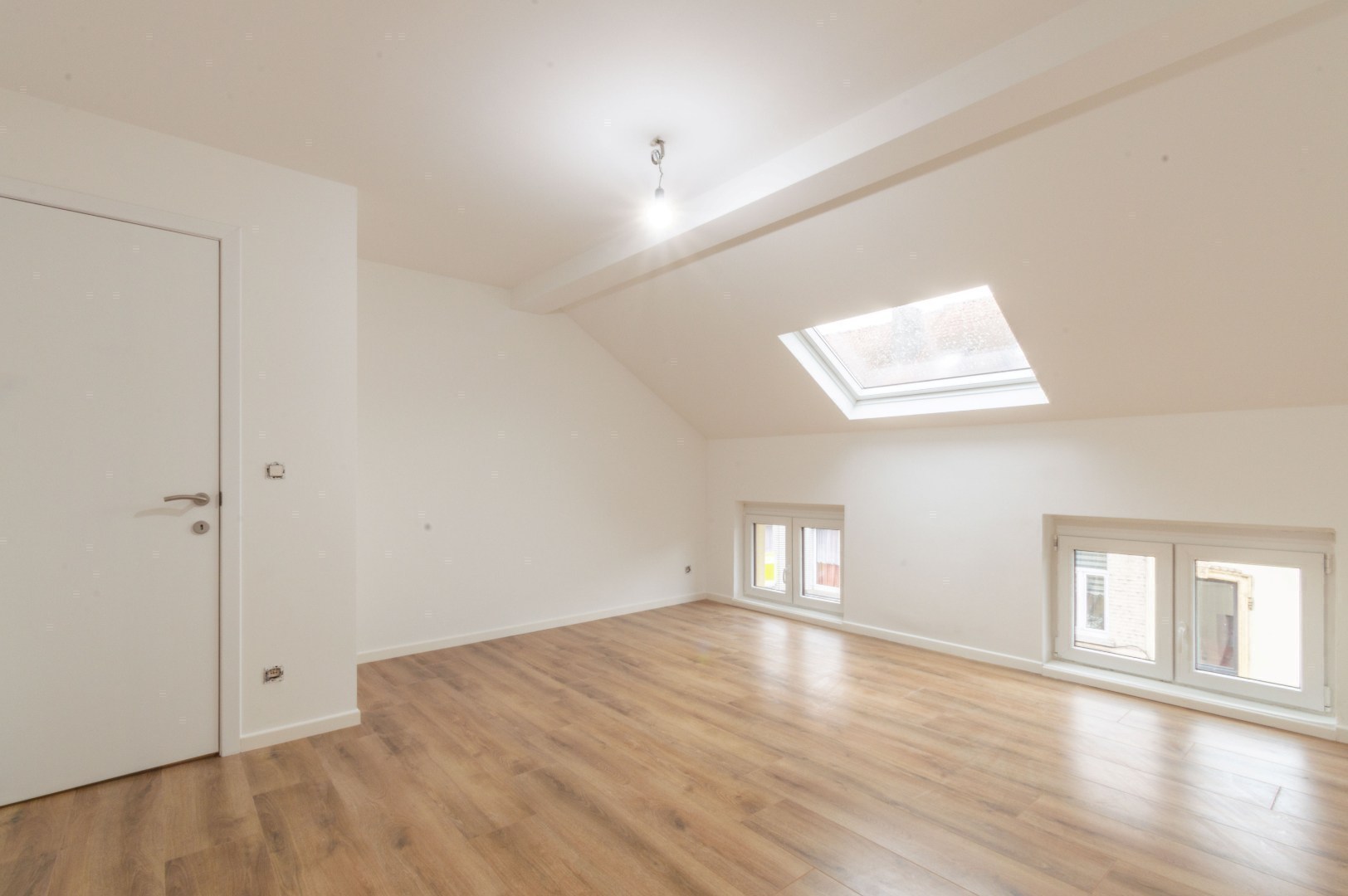 House for sale in Sint-Pieters-Leeuw with 4 bedrooms - photo 5