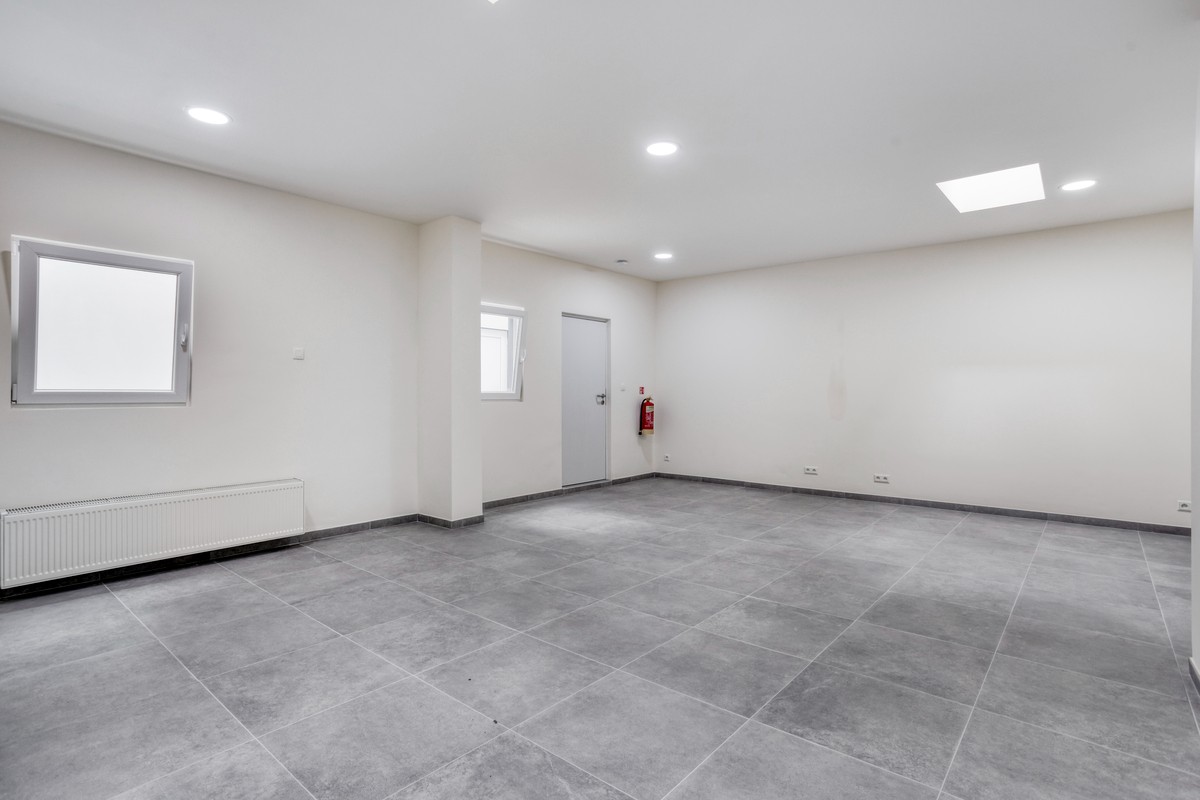 Vergund en verhuurd opbrengstgebouw - foto 4