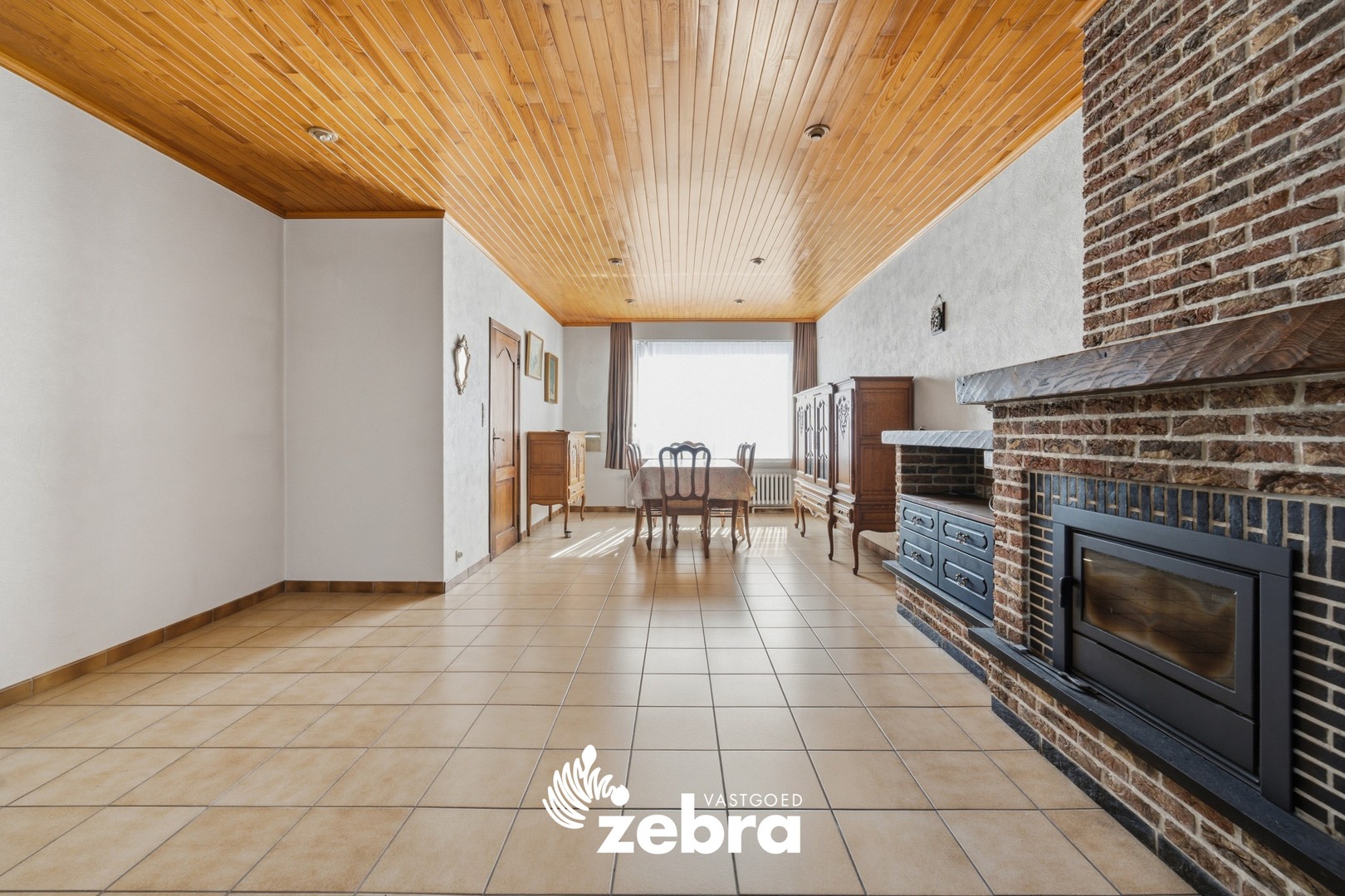 Ruime woning met 4 slaapkamers op een perceel van 601 m² te Meulebeke! - foto 4
