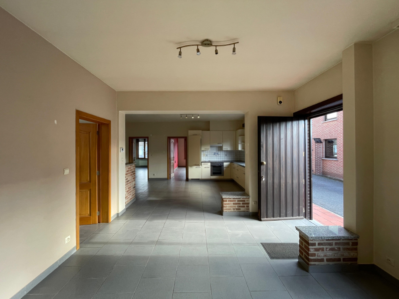 Instapklaar ruim en rustig gelegen 2 slaapkamers appartement met garage en parkeerplaats TE HUUR via EXPERT-IMMO - foto 5