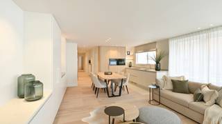 Schitterend hoekappartement, ideaal gelegen in het bruisende centrum van Knokke.Dit appartement bevindt zich op de tweede verdieping en profiteert...