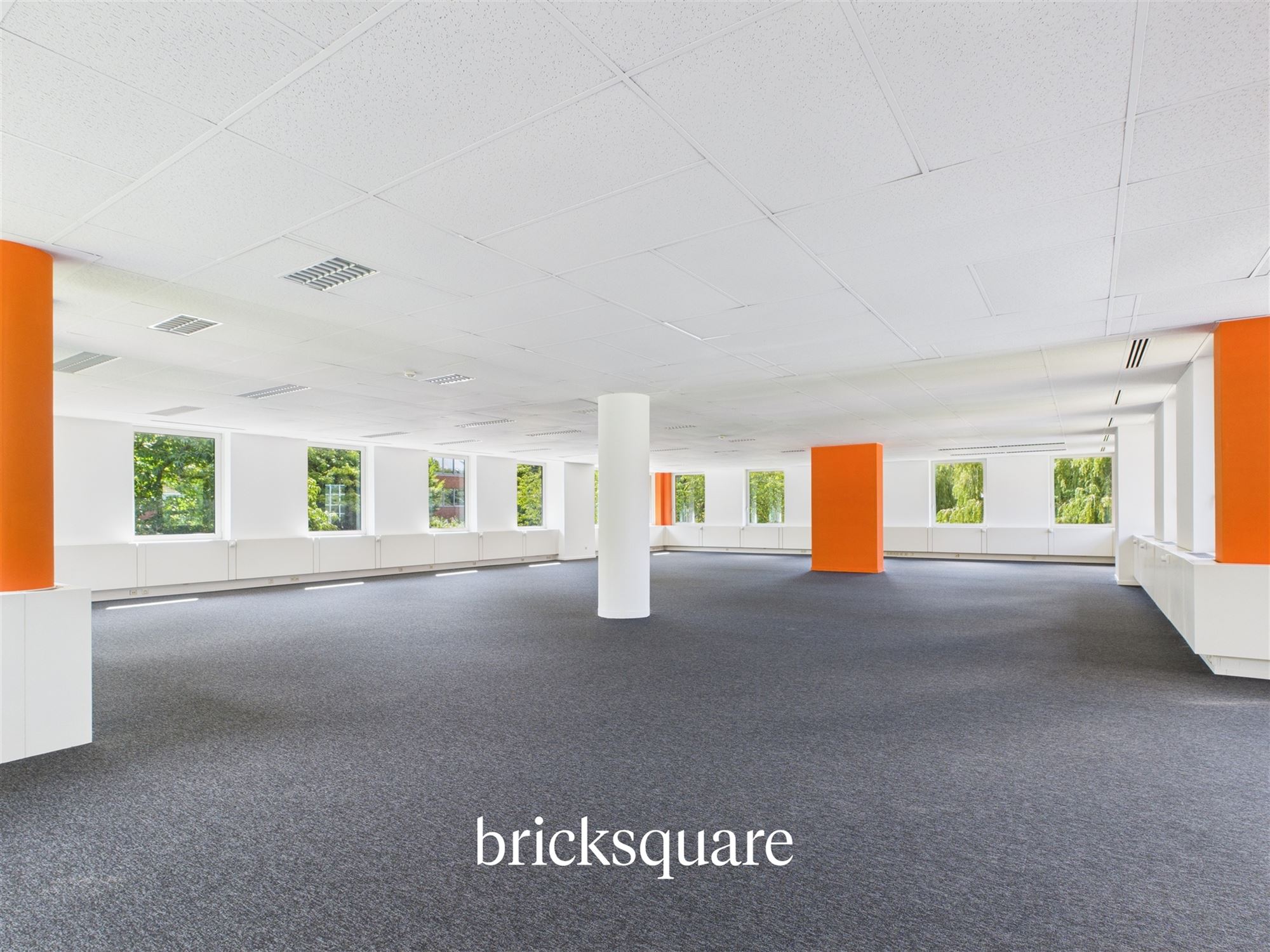 Waterloo Office Park K - Large office space - photo 1