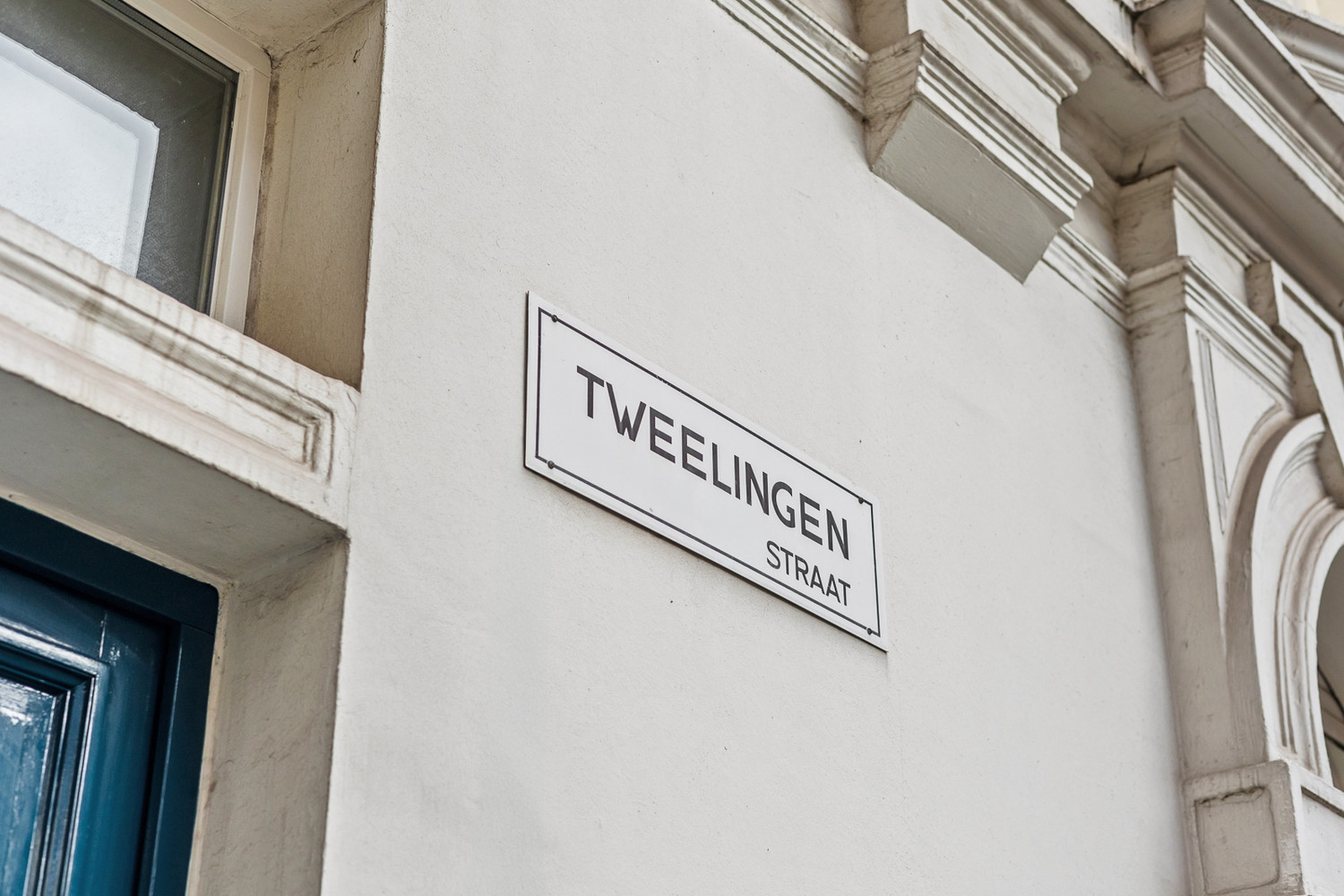 Wonen in een beschermde hoekwoning van Jos Bascourt uit 1894 is wonen in een uniek stuk Zurenborg, zonder renovatieplicht - foto 4