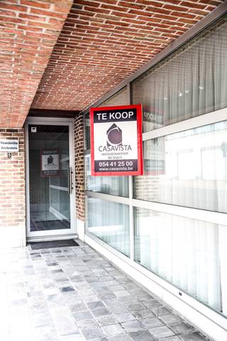 AANGENAME STUDIO CENTRAAL GELEGEN. Deze studio van ruim 60m2 is gelegen aan de rand van het handelscentrum van Geraardsbergen, op wandelafstand...