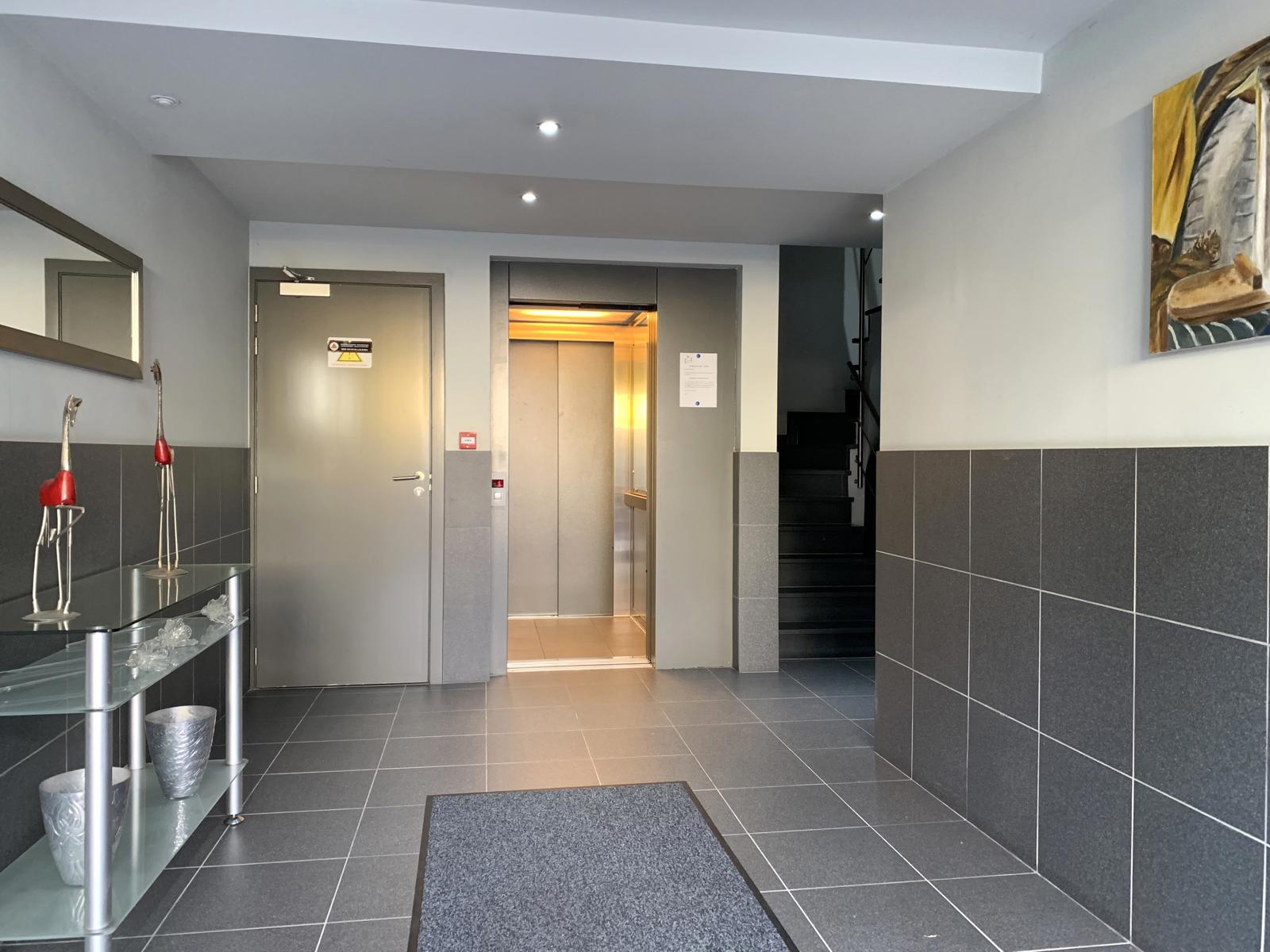 Apartment for rent in Brecht with 2 bedrooms - photo 4