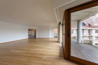 Prachtig en instapklaar appartement (260 m²!) op de 3de verdieping van een verzorgd en residentieel gebouw in Residentie 'Country Gardens'!...